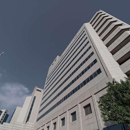 Moevenpick Hotel Taschkent Exterior foto