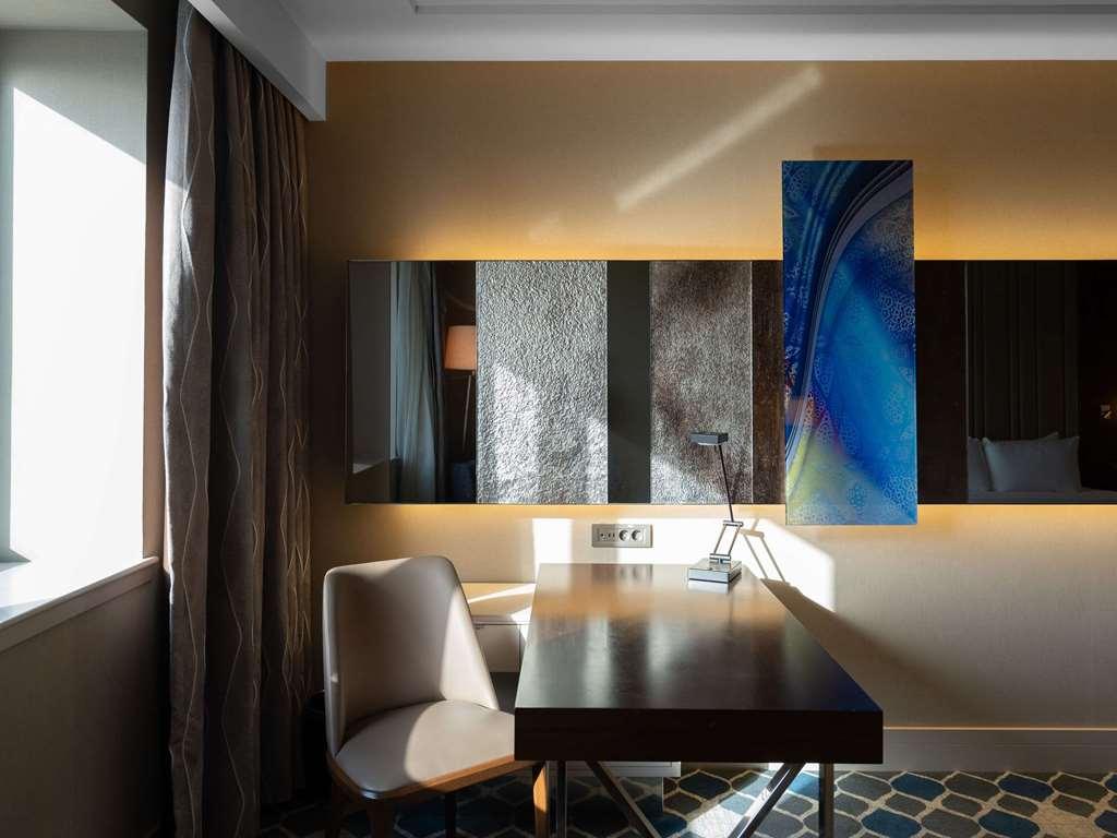 Moevenpick Hotel Taschkent Zimmer foto