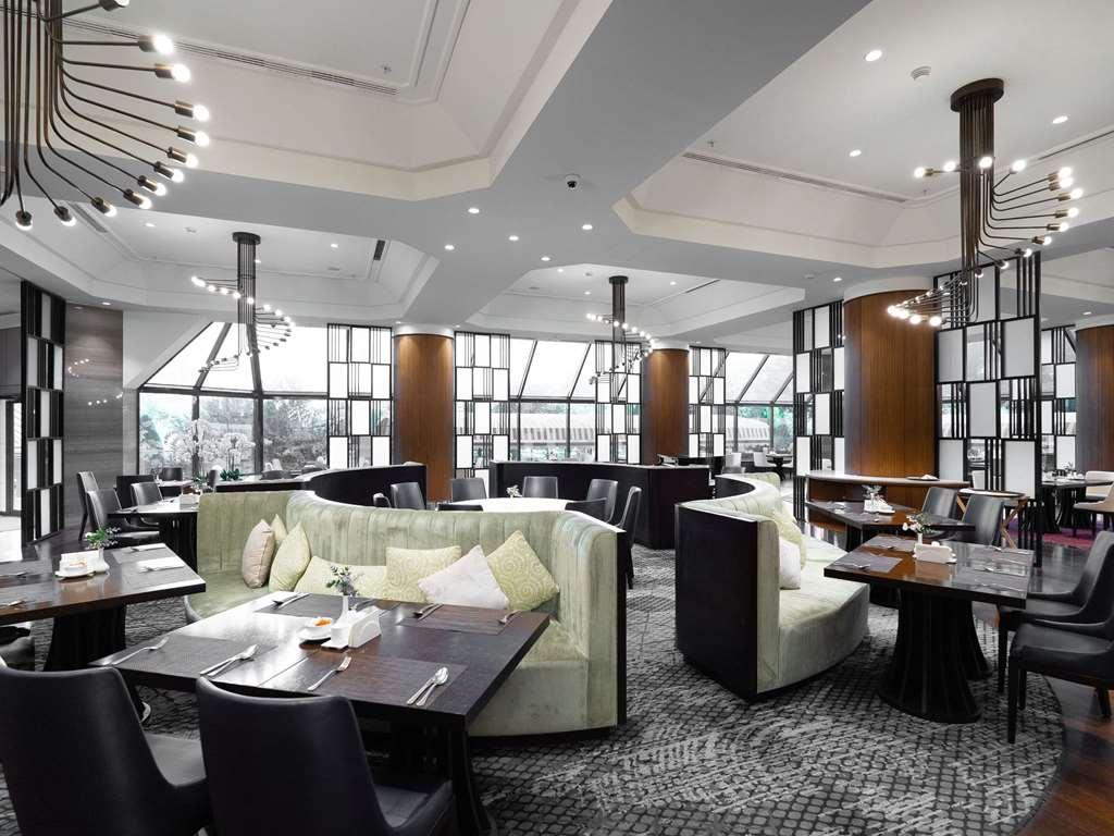 Moevenpick Hotel Taschkent Restaurant foto